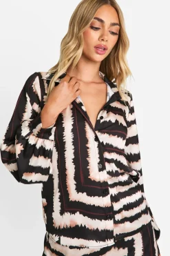 Chemise tie-dye tonal à grande échelle en coupe décontractée