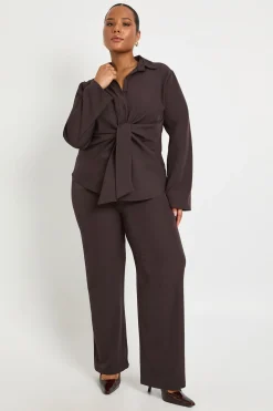 Chemise tissée nouée à l'avant et pantalon à jambes larges