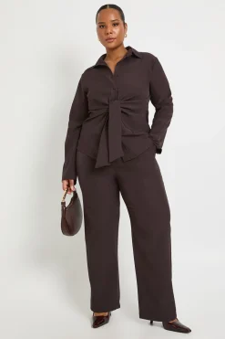 Chemise tissée nouée à l'avant et pantalon à jambes larges