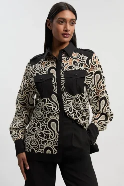 Chemise Tissée à Poche Avant Broderie Anglaise Monochrome