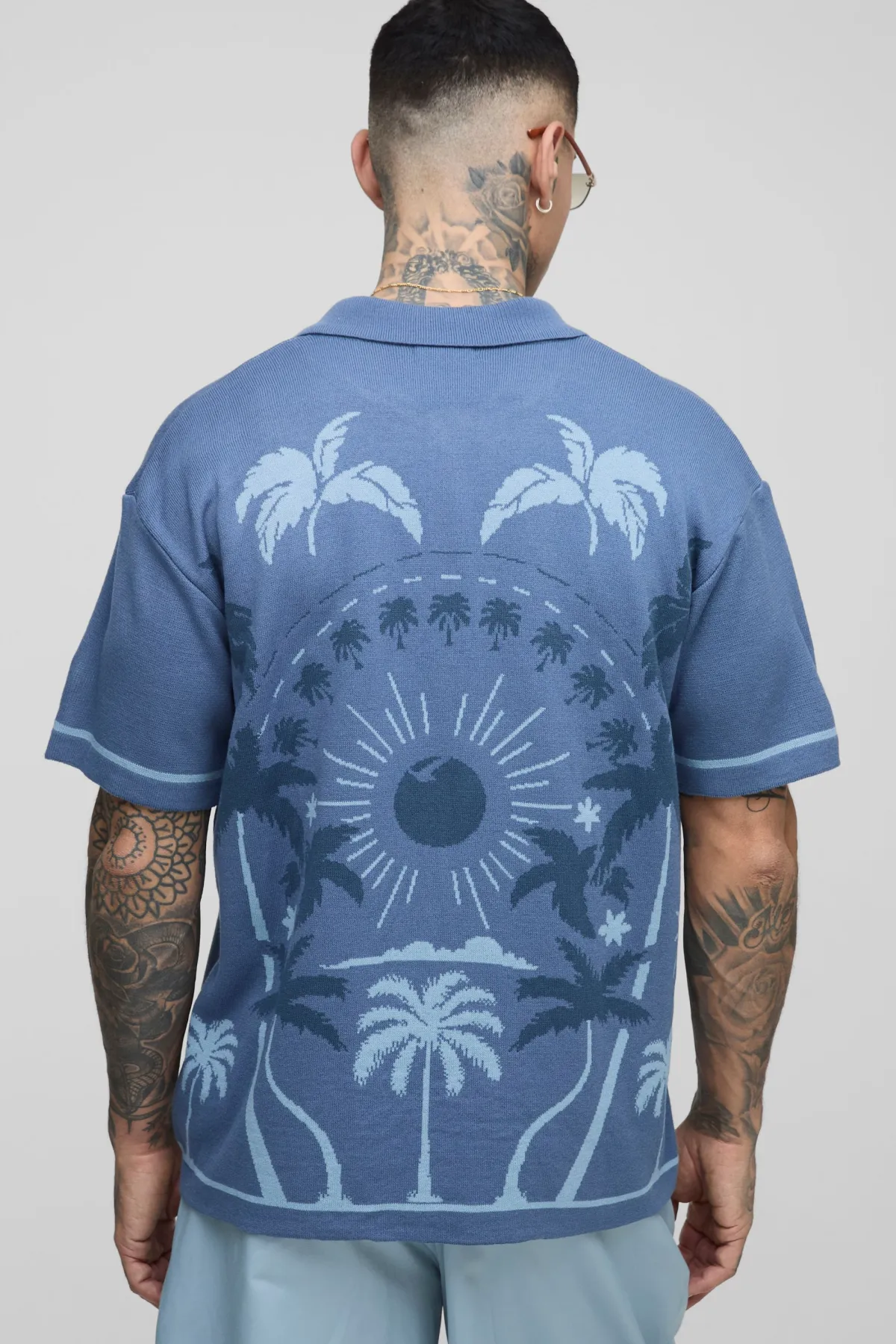 boohooMAN Chemise tricotée jacquard à motif palmiers et paysage, coupe décontractée pour grandes tailles<Homme Tout Afficher|Mailles Tall