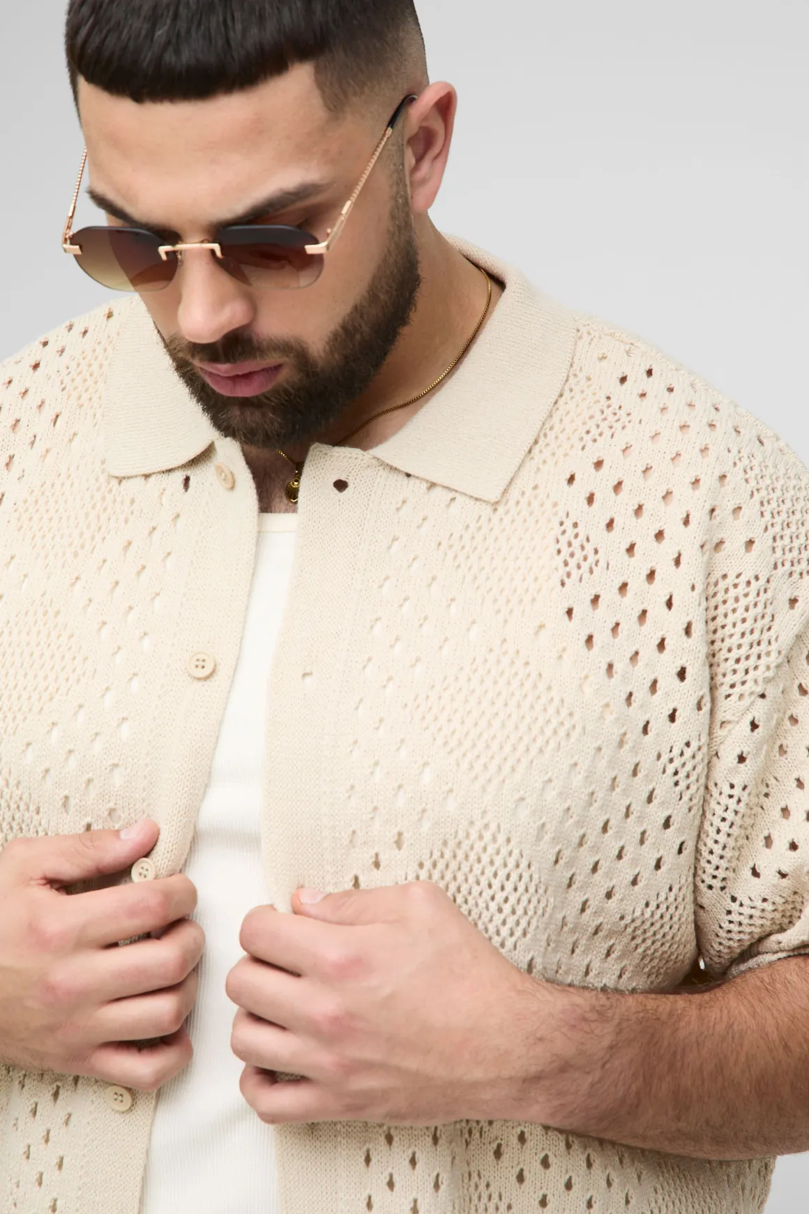Chemise tricotée à maille ouverte, coupe plus décontractée