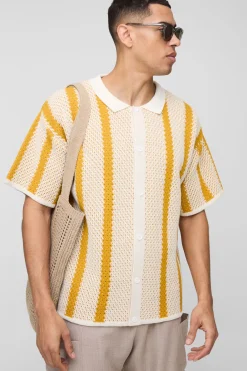 Chemise tricotée rayée à coupe régulière