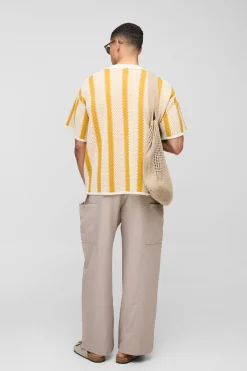 Chemise tricotée rayée à coupe régulière