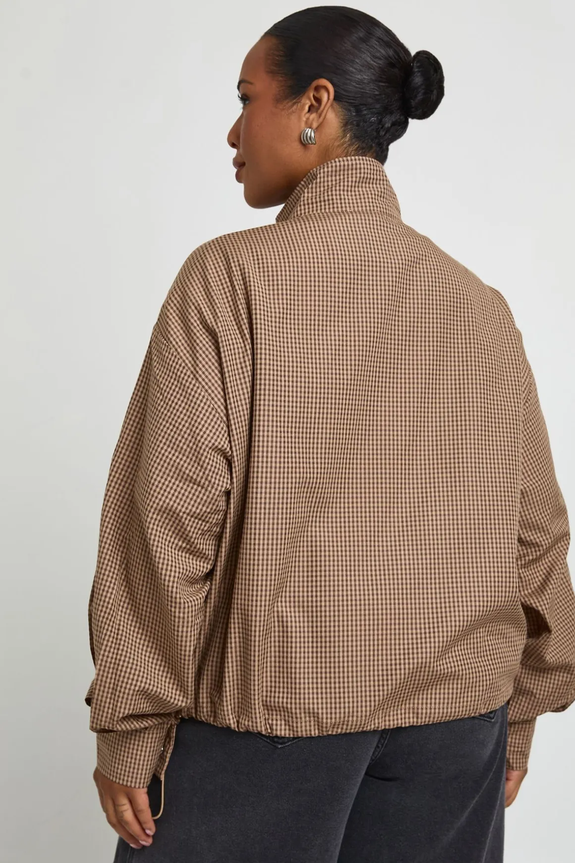 Chemise Zippée Grande Taille À Col Montant Et Motif À Carreaux