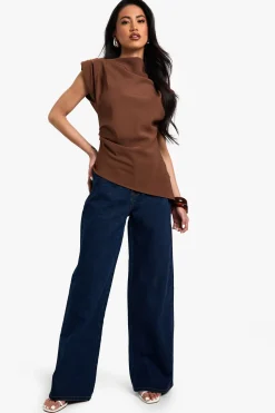 boohoo Chemisier asymétrique à épaulettes froncées<Femme Looks Chocolat|Tops