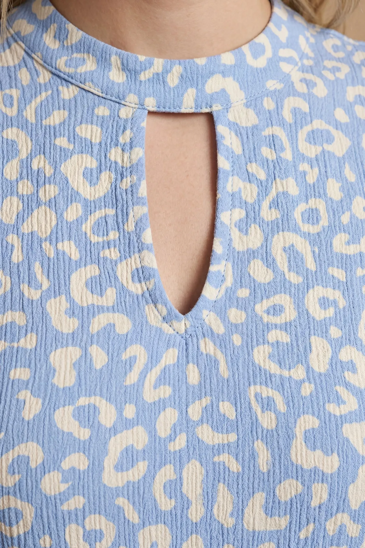 Dorothy Perkins Chemisier Imprimé Léopard À Encolure Goutte D'eau Et Manches Bouffantes<Femme Imprimé Léopard|Tops