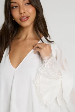 boohoo Chemisier À Col V Avec Manches Ballon Et Bordure En Dentelle<Femme Satin Et Dentelle|Tops