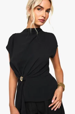 boohoo Chemisier à encolure cache-cœur avec bordure dorée martelée<Femme Tops