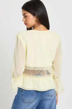 boohoo Chemisier En Mousseline Crinkle Avec Empiècement En Dentelle<Femme Satin Et Dentelle|Tops