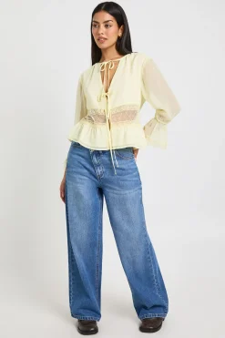 boohoo Chemisier En Mousseline Crinkle Avec Empiècement En Dentelle<Femme Satin Et Dentelle|Tops