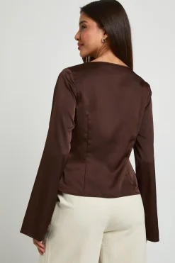 boohoo Chemisier En Satin À Manches Évasées Et Nœud Devant<Femme Satin Et Dentelle|Tops