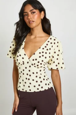 Chemisier En Satin À Pois Avec Encolure En V Et Manches Papillon