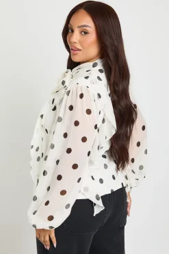boohoo Chemisier Grande Taille En Mousseline À Pois Avec Manches Ballon<Femme Pois|Tops