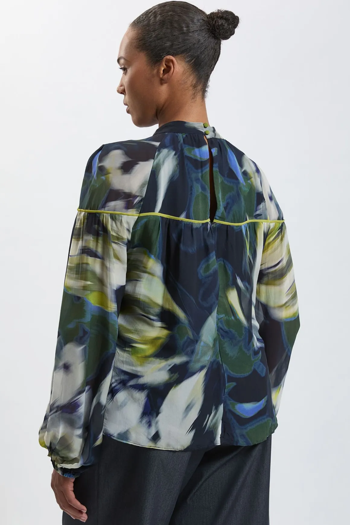 Chemisier Grande Taille En Viscose Tissée À Imprimé Floral Avec Nœud Au Col