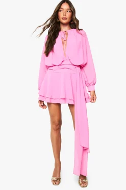 boohoo Chiffon Ruched Drape Smock Dress → Robe smock drapée en chiffon à fronces<Femme Robes Courtes|Robes À Manches Longues