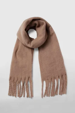 Chunky Oversized Fringe Scarf