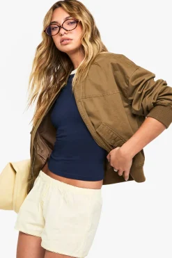 boohoo Collarless Bomber Jacket<Femme Looks Preppy|Looks De Rentrée