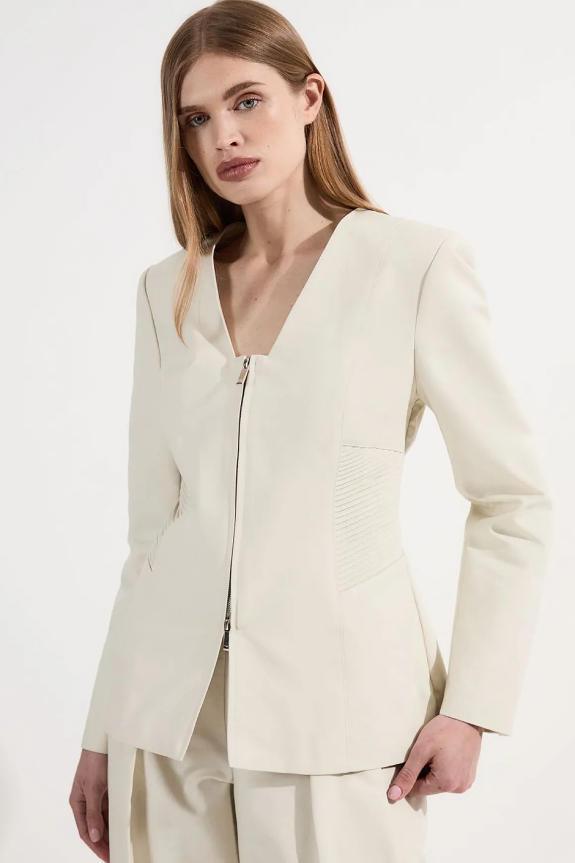 Collection Archive – Blazer en coton sur-mesure pintuck et grosgrain à fermeture éclair frontale