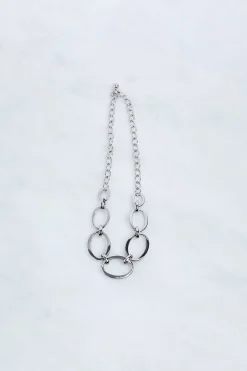 KarenMillen Collier chaîne surdimensionné à cristaux européens sertis à la main< Colliers