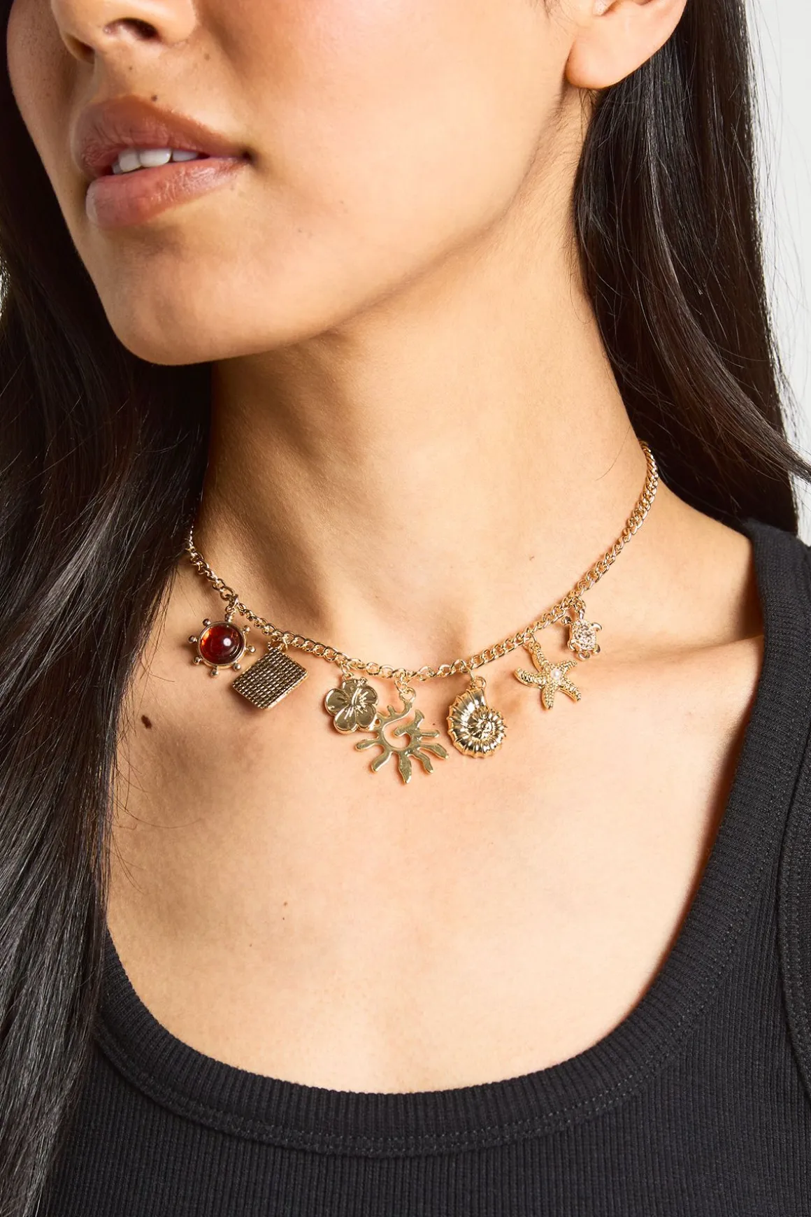 Collier Doré À Breloques
