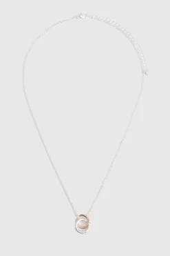 Collier À Détail D'anneaux Entrelacés