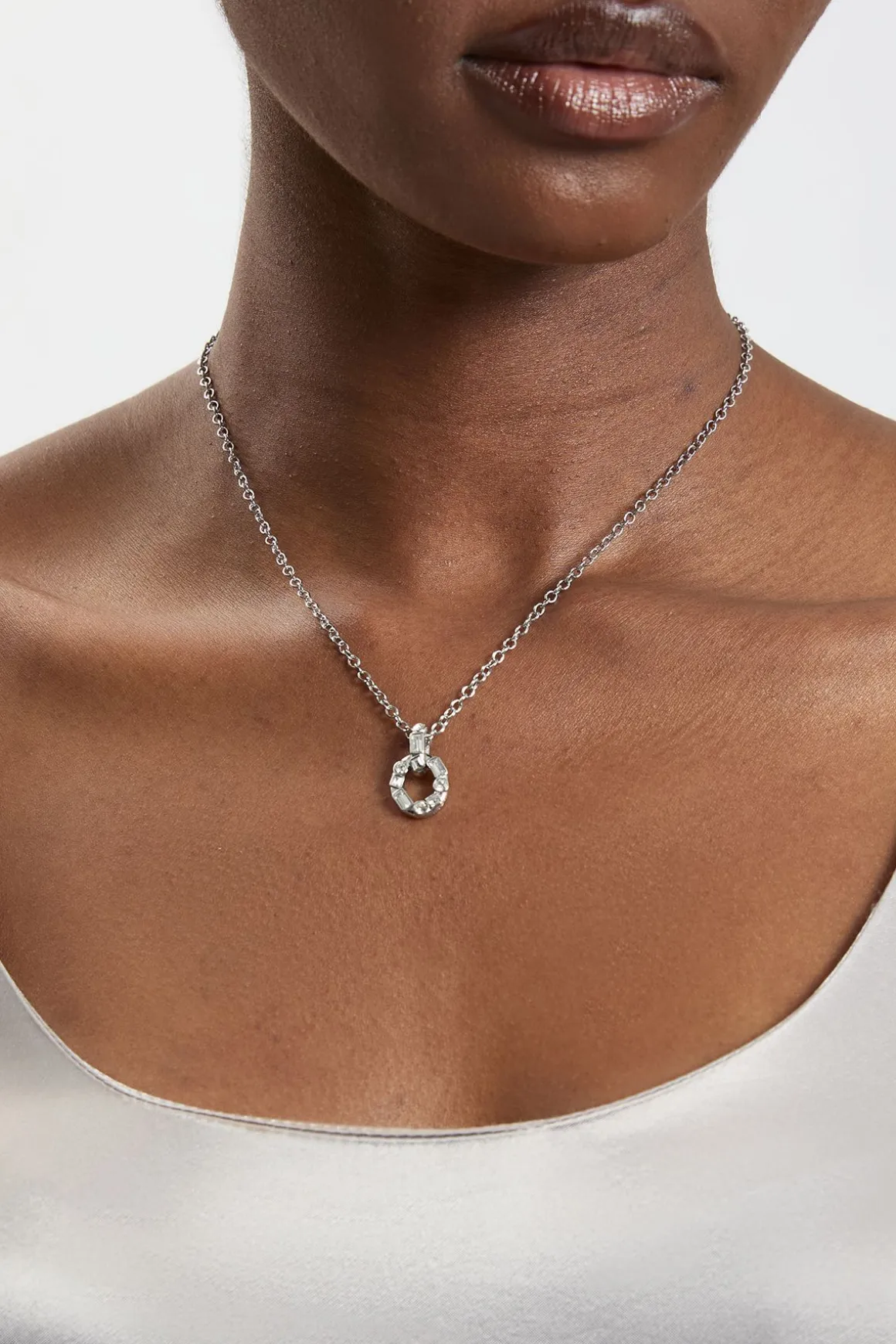 Collier Pendentif Chaîne Maillons Cristaux