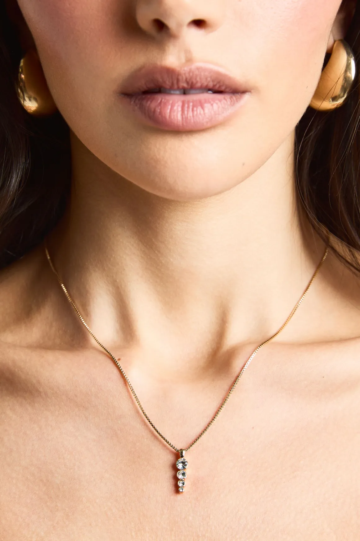 Collier Pendentif Goutte D'eau Orné De Diamants Fantaisie