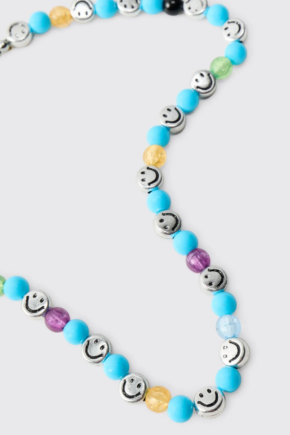 Collier à perles bleues