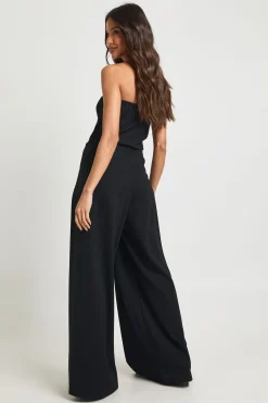 boohoo Combinaison Bandeau en Crêpe à Jambes Très Évasées<Femme Combinaisons Et Combishorts