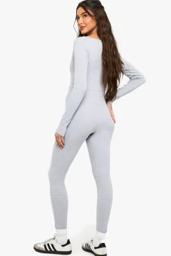 boohoo Combinaison basique en côtes à décolleté plongeant<Femme Basiques|Combinaisons Et Combishorts