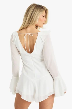 boohoo Combinaison en chiffon à volant et ourlet godet Playsuit<Femme Combinaisons Et Combishorts