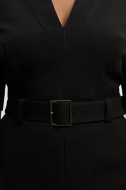 Combinaison Forever grande taille en crêpe structurée à ceinture