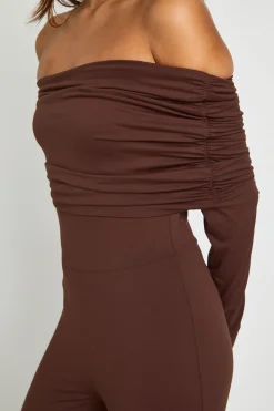 boohoo Combinaison Jambe Large À Manches Longues Et Encolure Bardot Asymétrique<Femme Combinaisons Et Combishorts