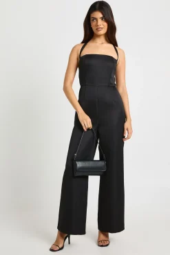 boohoo Combinaison Jambes Larges à Col Halter et Corset Baleiné en Satin Premium<Femme Satin Et Dentelle|Combinaisons Et Combishorts