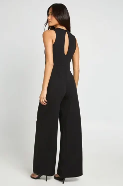 Combinaison Pantalon Large Avec Détail Ceinture Et Finitions Dorées