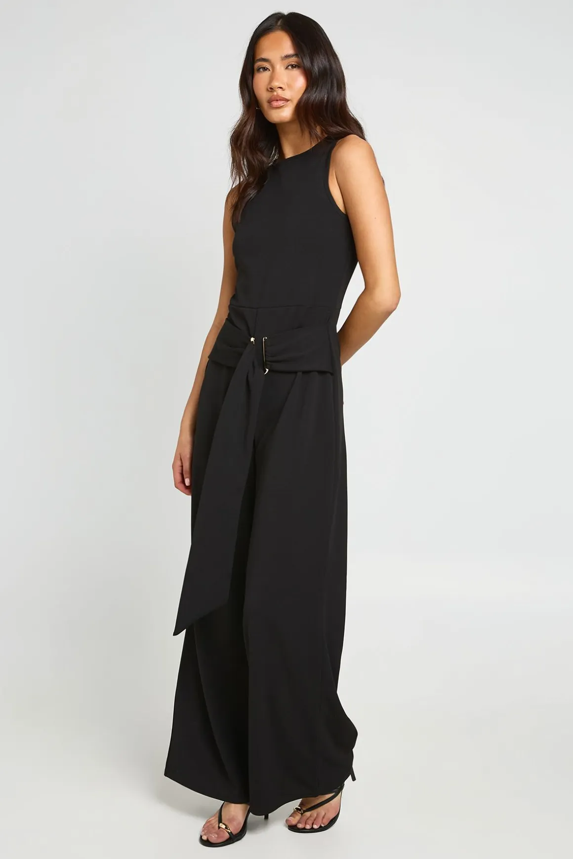 Combinaison Pantalon Large Avec Détail Ceinture Et Finitions Dorées