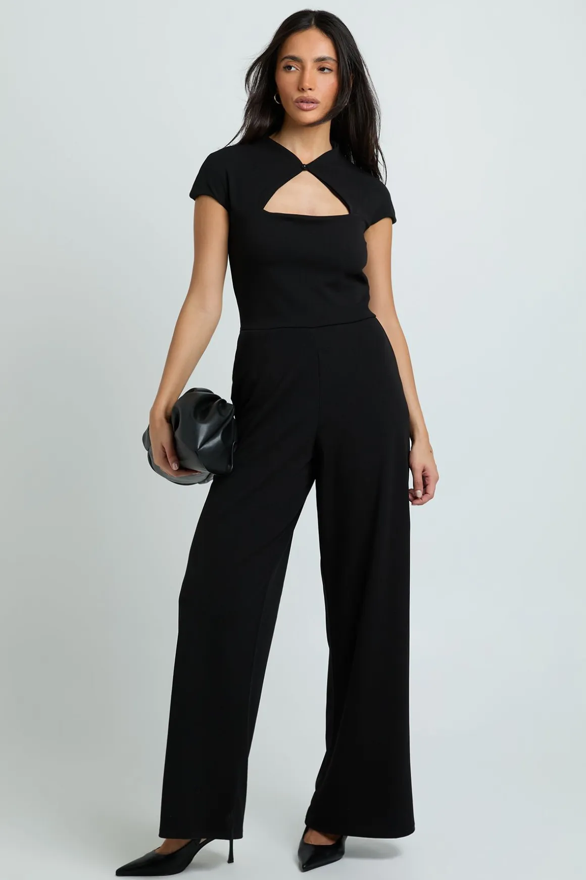 boohoo Combinaison Pantalon Large En Crêpe Jersey À Nœud Sur L'épaule<Femme Combinaisons Et Combishorts