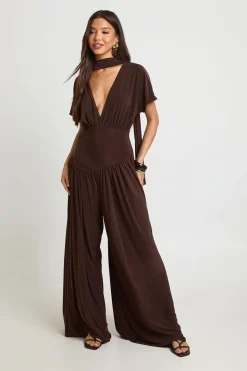 boohoo Combinaison Pantalon Large À Manches Papillon En Tissu Fluide<Femme Combinaisons Et Combishorts