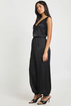 Combinaison Pantalon Sarouel en Satin avec Finition Dentelle