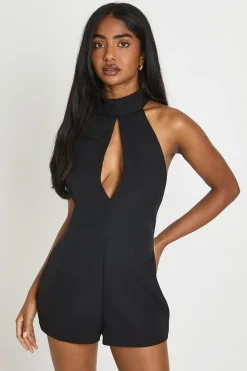 Combinaison Short Ajustée Col Montant Avec Découpe