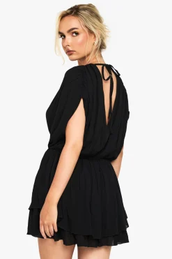 boohoo Combinaison superposée en étamine à décolleté plongeant<Femme Combinaisons Et Combishorts