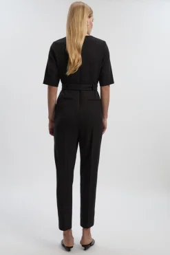 Combinaison Tailleur Structurée en Crêpe Forever à Col Cranté avec Ceinture