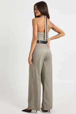 Combinaison tissée ajustée à encolure halter avec ceinture