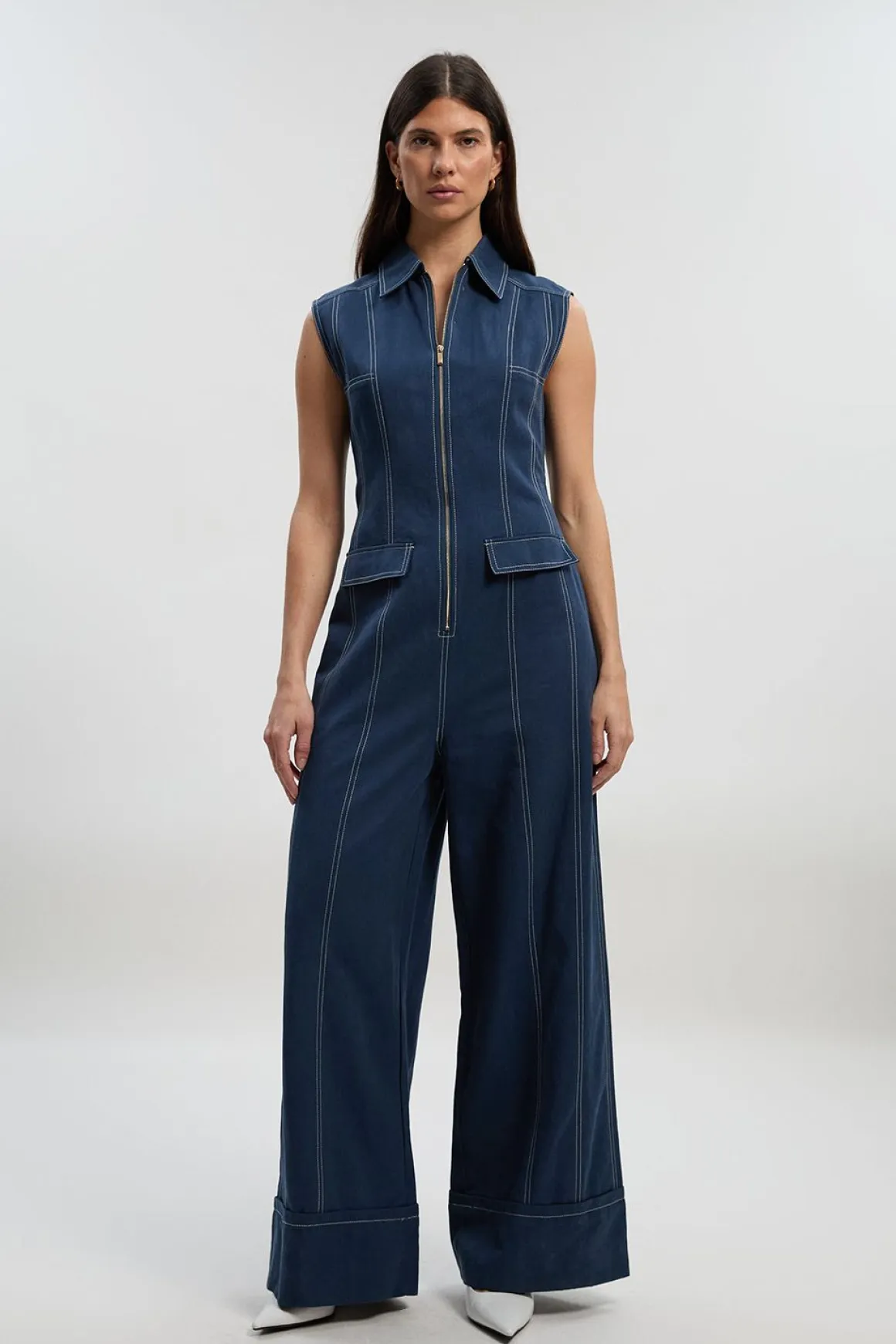 Combinaison Tissée en Coton Tencel avec Coutures Contrastées et Fermeture Éclair Devant
