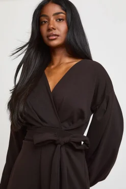 boohoo Combi-short Cache-cœur À Épaules Dénudées<Femme Combinaisons Et Combishorts