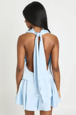 boohoo Combi-short Courte Satinée À Col Bénitier Et Jupe Évasée<Femme Satin Et Dentelle|Combinaisons Et Combishorts