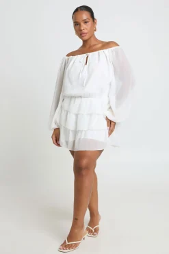 boohoo Combi-short Grande Taille En Mousseline Avec Encolure Bardot Et Nœud Devant À Manches Bouffantes<Femme Combinaisons Et Combishorts