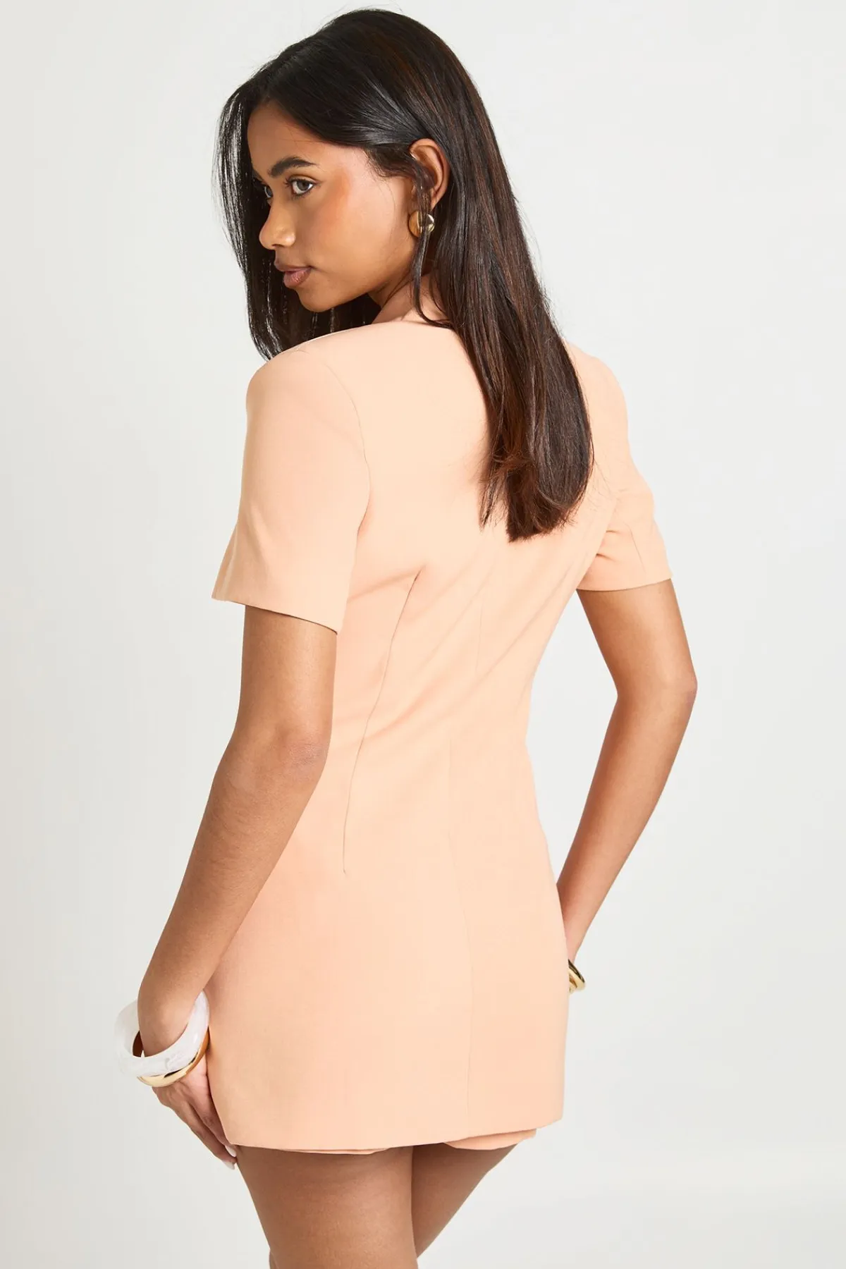 boohoo Combi-short Jupe-culotte Ajustée À Boutonnage Apparent<Femme Tailleurs|Combinaisons Et Combishorts
