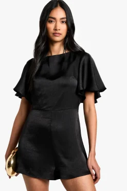 boohoo Combishort à nouer dans le dos et manches d'ange<Femme Combinaisons Et Combishorts